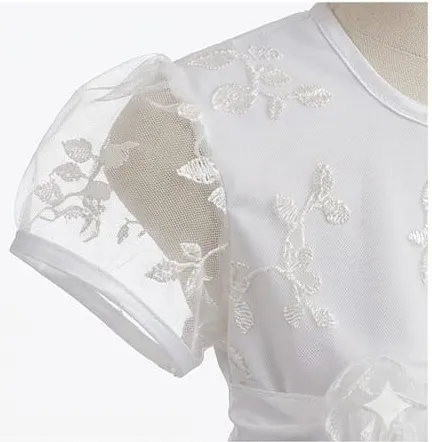 04_dress_detail.webp
