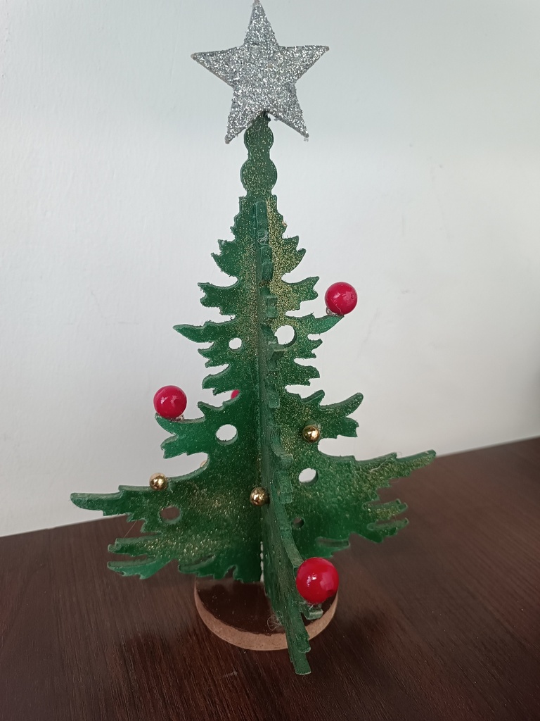 Small tree (green)