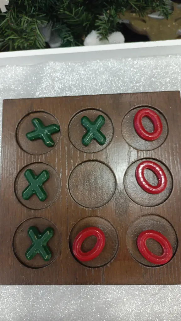 X-O game (red and green)