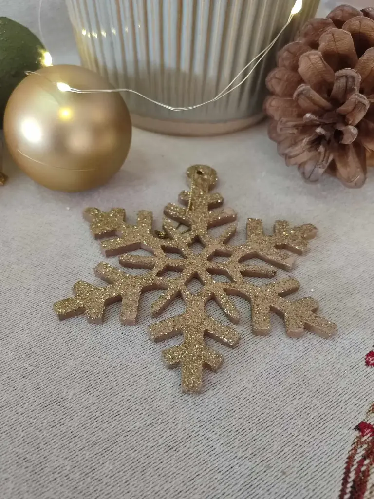 [179] Gold Snowflake
