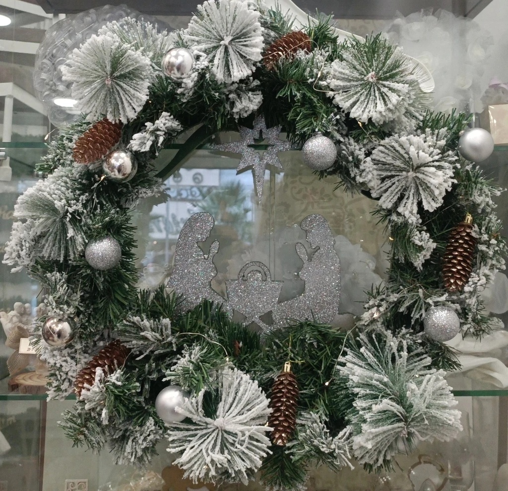 [Wreaths & Door Hangings] Frosted Nativity wreath