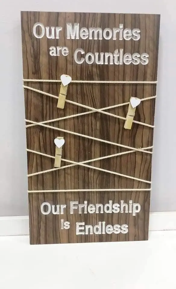 photo hanger