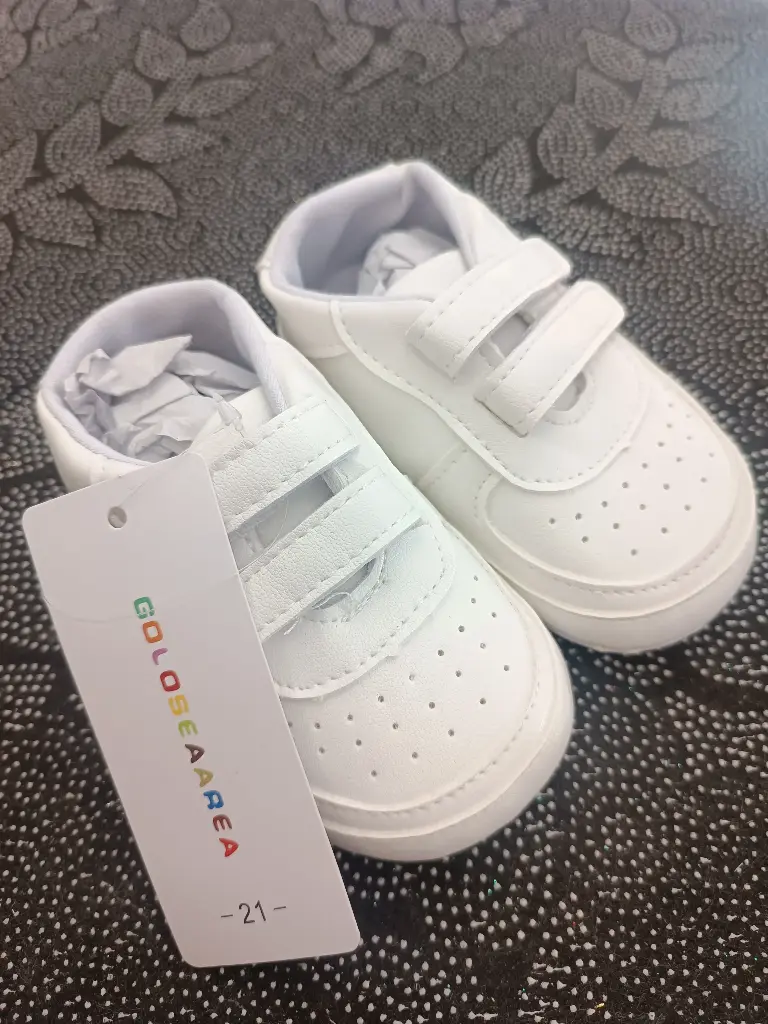 [284] Velcro Baptism shoes 