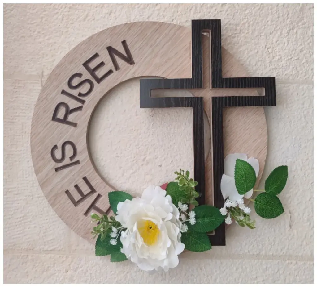 [311] He is Risen wreath