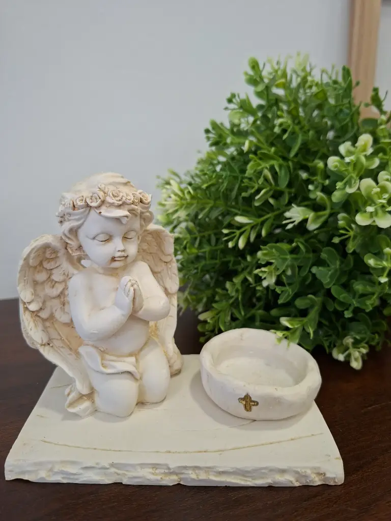 [386] Angel resin plaque 