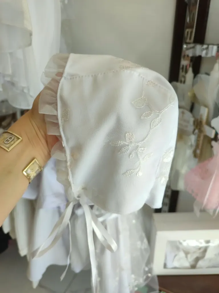 [Apparel] Embroidered Tulle Bonnet