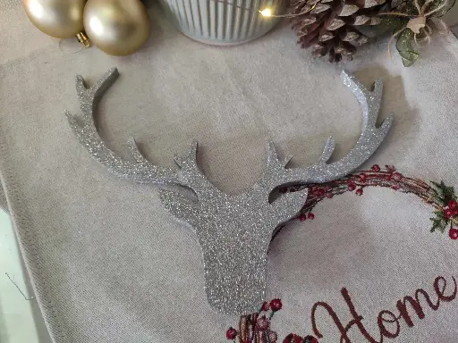 [147] Small silver deer 