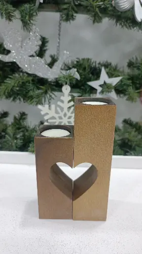 [184] Heart shaped candle holder 